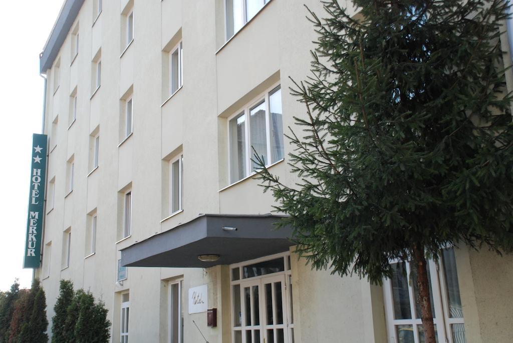 Hotel Merkur Меркуря-Чук Экстерьер фото