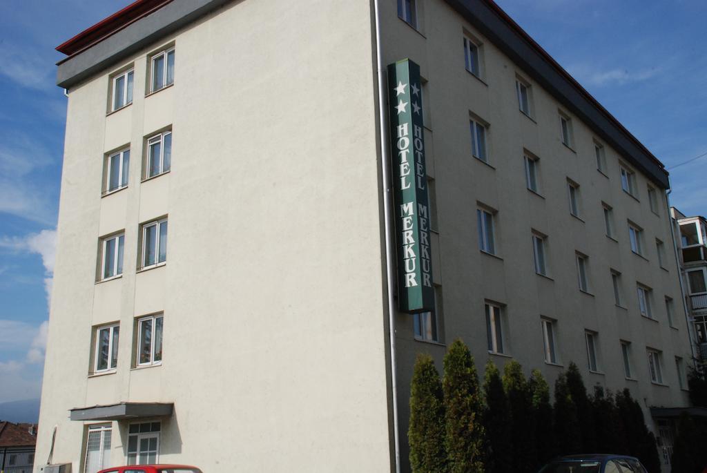 Hotel Merkur Меркуря-Чук Экстерьер фото