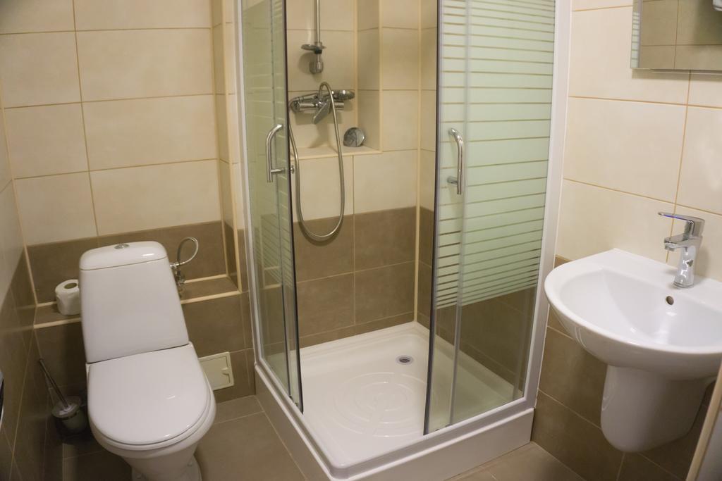Hotel Merkur Меркуря-Чук Экстерьер фото